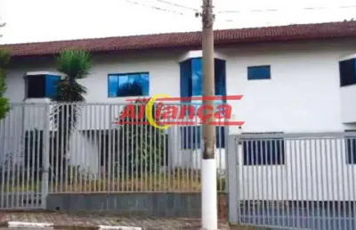 Sobrado para alugar com 05 quartos, sendo 2 suítes , 740m² - center ville- arujá/sp por r$15.000,00