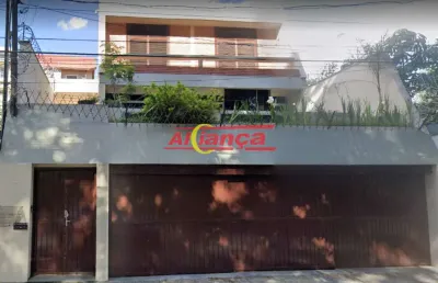 Sobrado para alugar com 4 quartos e 3 vagas no jardim maia - por r$ 8.800,00