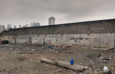 Terreno comercial para alugar na Vila Nova Galvão, São Paulo 