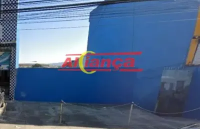 Casa comercial com 100m² e 10 vagas de garagem no cumbica - por r$ 3.000,00