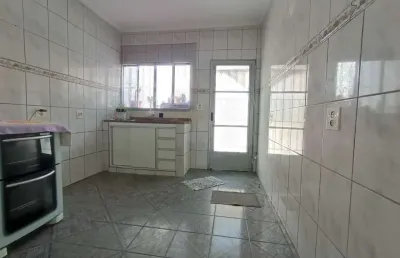 Sobrado para alugar 150m² com 2 quartos  e 1 vaga de garagem - vila augusta por 3.000,00