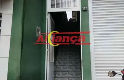 Casa com 1 quarto, sala, cozinha e área de serviço para alugar no continental li - por r$ 1.300,00
