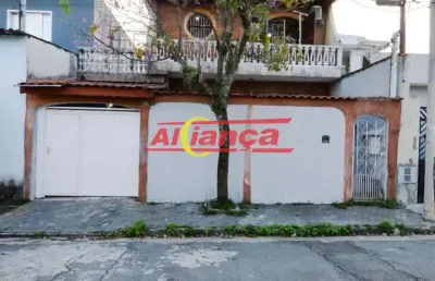 Sobrado para alugar, 3 quartos, sendo 1 suíte e 4 vagas, 189m², cocaia- guarulhos por r$3.777,00
