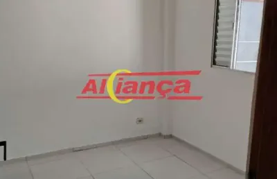 Casa para alugar com, 2 dormitórios, 1 banheiro e 2 vagas- 55m²- cidade soberana - guarulhos - sp