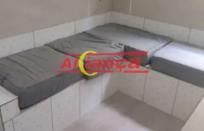 Casa para alugar com 1 quarto, 1 banheiro, sala e cozinha- 30m²- parque uirapuru - guarulhos - sp