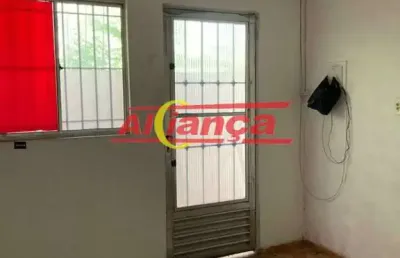 Sobrado para alugar, 125m², 2 quartos, 1 vaga e salão - pq continental ii - guarulhos/sp por r$1.800