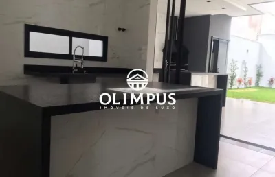 Excelente casa com fino acabamento no bairro alto umuarama.