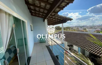 Casa com 5 quartos à venda no Jardim Karaíba, Uberlândia 