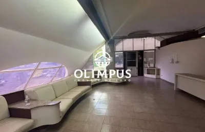 Ótima opção de prédio comercial em três pavimentos em uma das principais avenidas de uberlândia.
