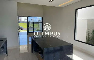Excelente casa com área de 360m² em condomínio park sul.