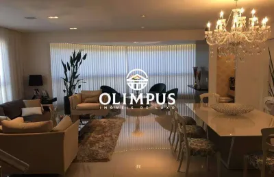 Excelente cobertura duplex com 398m² na região central.
