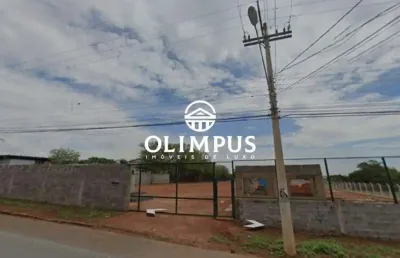 Área com 9.000m² cercada em uma excelente localização.