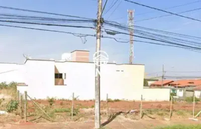 Excelente terreno de esquina, medindo 720m² no santa mônica.