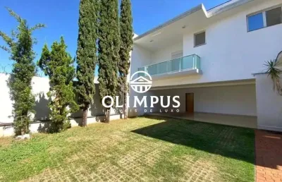 Excelente oportunidade de casa em estilo sobrado com 565m² de área construída em ótimo bairro e localização