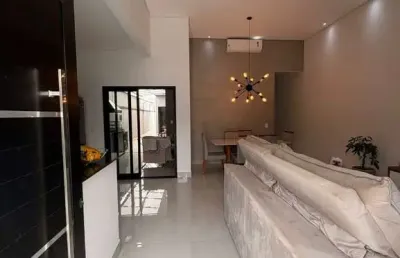 Casa em condomínio, com 3 dormitorios (sendo 1 suite com closet e ar condicionado), wc. social, sala 2 ambientes, cozinha planejada, a.s., area gourmet com churrasqueira, 2 vagas de garagem. area de l