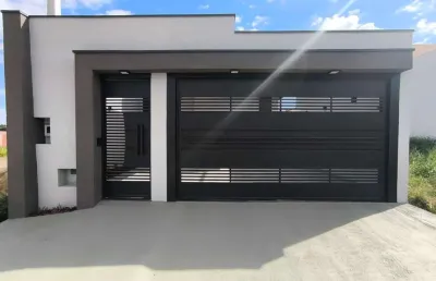 Casa à venda em jardim casablanca: 2 quartos, 1 suíte, 2 salas, 2 banheiros, 2 vagas de garagem, 86,25m². venha conferir!