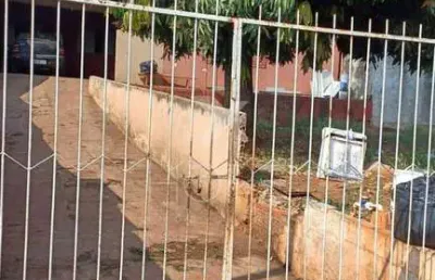 Casa com 3 quartos à venda no Jardim do Sol, Londrina 
