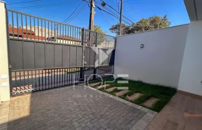 Casa com 3 quartos à venda no Jardim Burle Marx, Londrina 