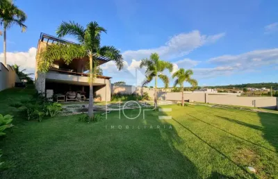 Viva o alto padrão: residência espetacular no ecovillas do lago