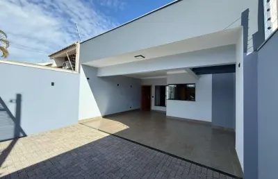 Casa com 3 quartos à venda na Rua Cerejeira, 126, Parque Palmeiras, Maringá