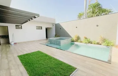 Casa com 4 quartos à venda na Rua Nelson De Britto, 688, Jardim Michelangelo, Maringá