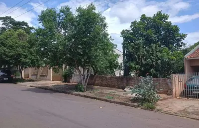 Terreno à venda na Rua Pioneiro Basílio Moreschi, S/N, Parque das Laranjeiras, Maringá
