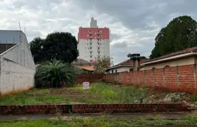 Terreno à venda na Rua Paraíso, 465, Vila Marumby, Maringá
