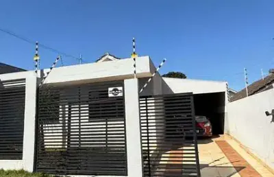 Casa com 3 quartos à venda na Rua Vereador João Luiz Fabre, 231, Jardim Oriental, Maringá