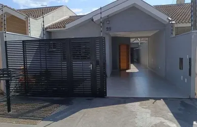 Casa com 3 quartos à venda na Rua Berilo, 99, Jardim Santa Helena, Maringá