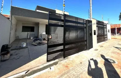 Casa com 3 quartos à venda na Avenida Sebastião Francisco De Arruda, 672, Jardim Maringá, Sarandi
