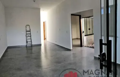 Oportunidade imperdível na divisa de maringá! acabamento moderno✨ 3 quartos, sendo 1 suíte