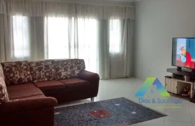 Diadema sobrado recém reformada, 125m², edícula, 3 dormitórios, 4 vagas, ótima localização e valor