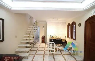 Casa em condomínio fechado com 4 quartos à venda na Rua Angaturama, Vila das Mercês, São Paulo