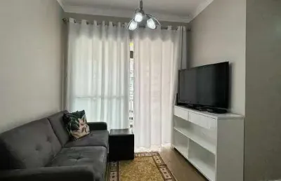 Lindo apartamento recém reformado tudo novo e de excelente bom gosto e de fino padrão.