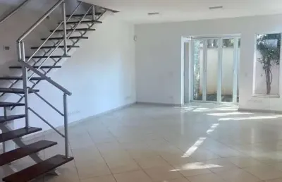 Sobrado com 4 quartos e 7 banheiros para locação ao lado do metrô eucapiltos e shopping ibirapuera - moema/sp!