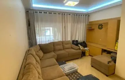 Sobrado em condomínio fechado com 4 dormitórios e 4 vagas em vila das mercês/sp