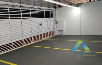 Casa fins residencial ou comercial com localização privilegiada a 500mts do aeroporto congonhas com terreno 10x30