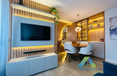 Apartamento reformado com 2 dormitórios e 2 vagas em vila das mercês/sp!