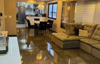 Apartamento recém reformado em 126m² com 3 dorms, 1 suíte, 3 vagas com localização privilegiada na região do tatuapé/sp