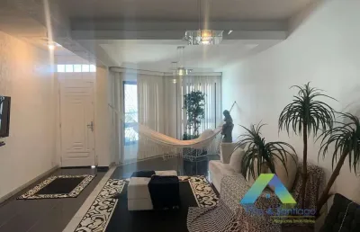 Sobrado com 03 suites e 05 vaga de garagem- ipiranga