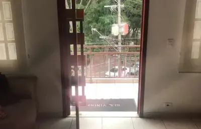 Casa mobiliada com 3 dormitórios e 2 banheiros em vila das mercês, são paulo/sp