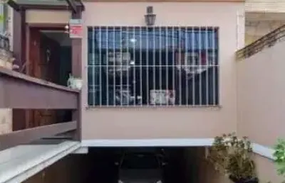 Mirandópolis lindo sobrado 200 metros, 3 dormitórios, 1 suíte, 4 vagas espaço gourmet com churrasqueira ótima localização e valor !!!