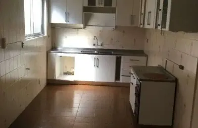 Mirandopolis sobrado 170 metros, 4 dormitórios, 3 vagas a 5 minutos da estação do metro praça da arvore, ótima localização e valor !!!