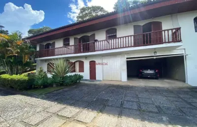 Casa com 5 suítes, 700 m² em iúcas - teresópolis/rj