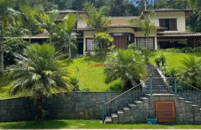 Casa com 4 suítes, 427 m² em condomínio no comary - teresópolis/rj