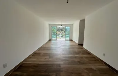 Apartamento com 2 quartos sendo 1 suíte, 88 m² em pimenteiras - teresópolis/rj.