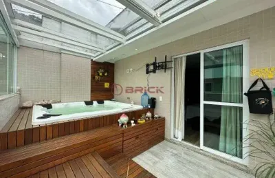 Cobertura duplex com 4 quartos sendo 2 suítes na várzea, teresópolis/rj.