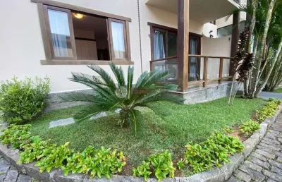 Casa com 2 quartos sendo 1 suíte perto da feirinha do alto - teresópolis/rj.