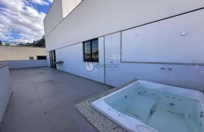 Cobertura linear à venda com 3 suítes, 205 m² em agriões - teresópolis/rj.