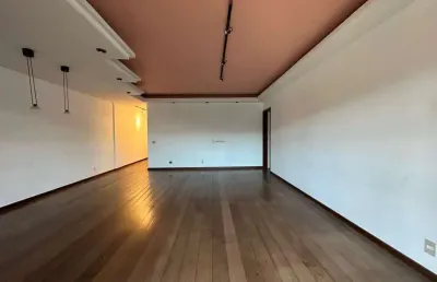 Apartamento com 3 quartos sendo 1 suíte, 180 m² na várzea - teresópolis/rj.